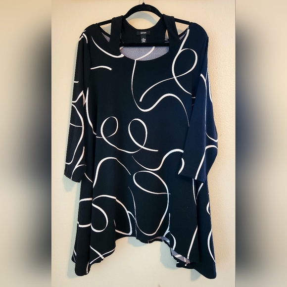 Alfani Tops - Alfani Cold Shoulder 3/4 Length XXL